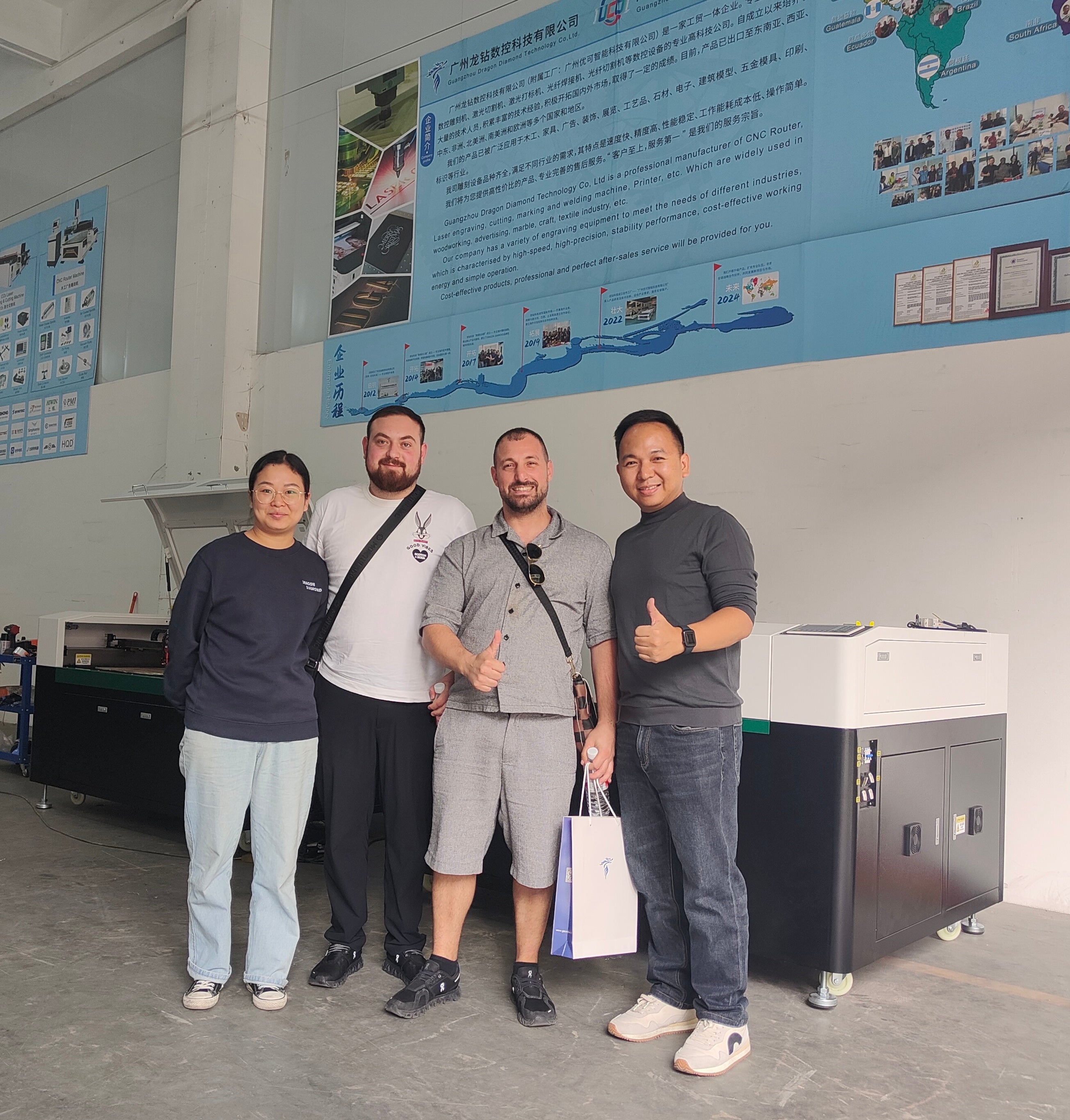 Israel customer visiting Dragon Diamond factory for CNC router verification